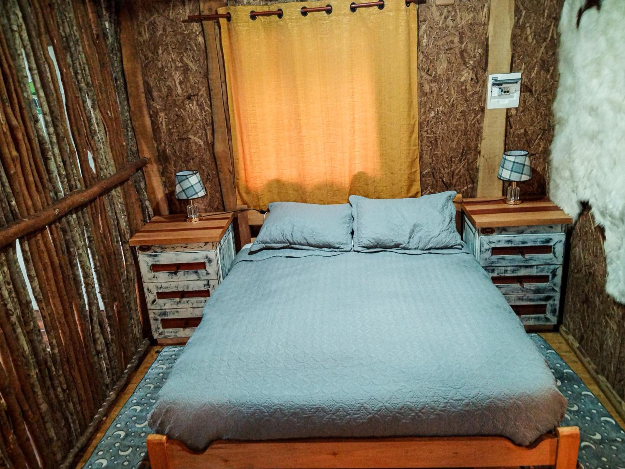 Hostal & Cabanas Luna Del Sur Cucao Bagian luar foto